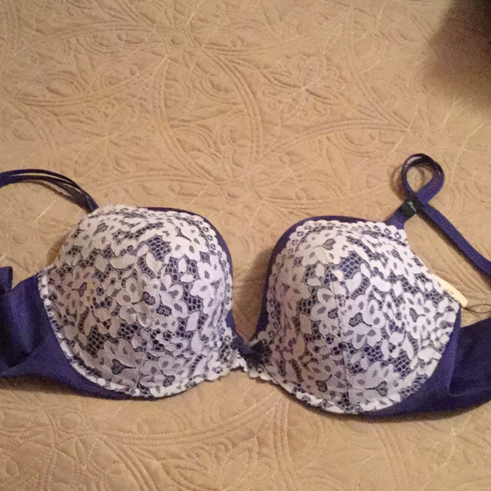 VS Bra